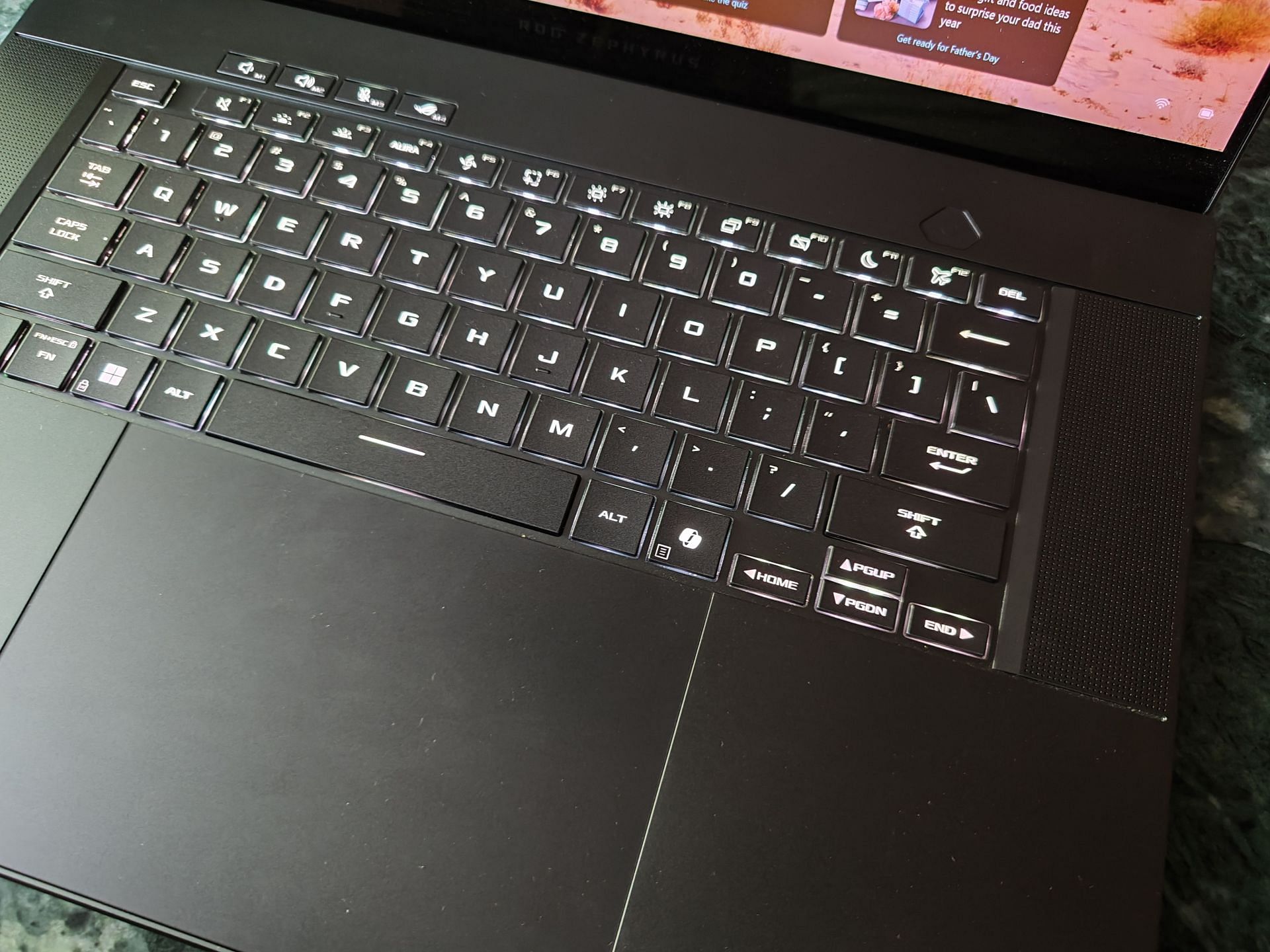 The keyboard is well-built, but the key travel feels lacking (Image via Sportskeeda)